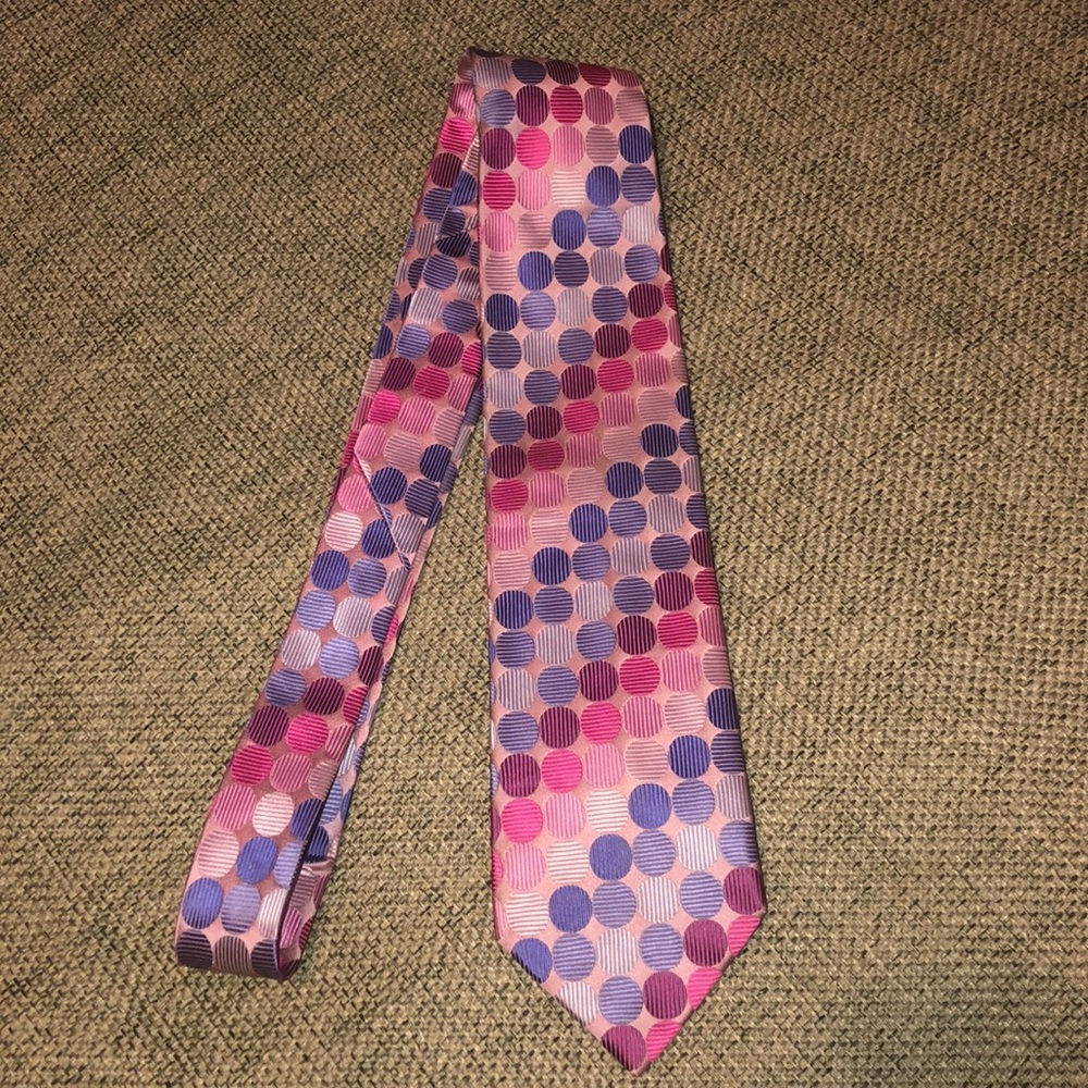 B2G1 BCBG Attitide circle dot tie pinks blues